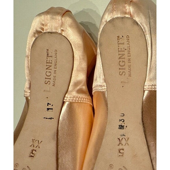 Suffolk Signet Pointe Ballet Shoes NEW 5 XX Light Shank England  US 7 NEW - Picture 7 of 10